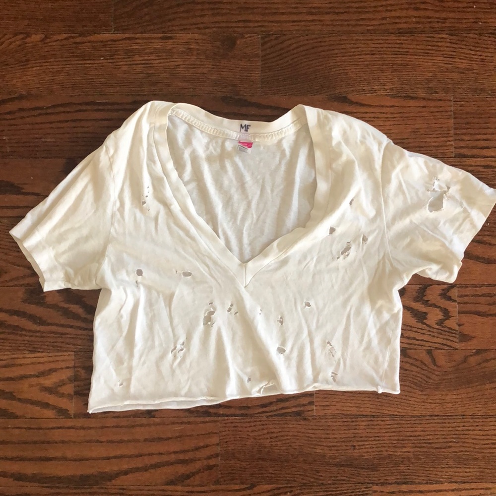 Cropped T-shirt (distressed)